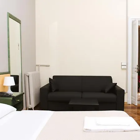 호텔 Suisse 2*